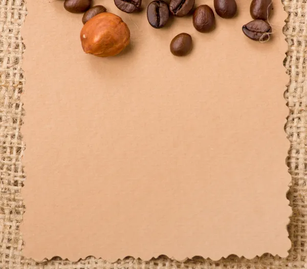 Gamla papper för recept och kryddor på säckväv närbild — Stockfoto