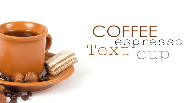 Kopp kaffe och ingredienser på en vit bakgrund — Stockfoto