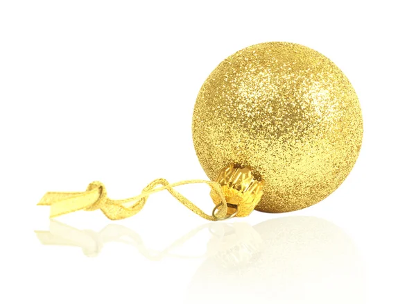 Gouden saai Kerstmis bal — Stockfoto
