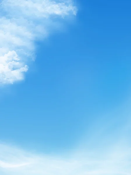 Μπλε ουρανός καλύπτεται από λευκά σύννεφα — Φωτογραφία Αρχείου