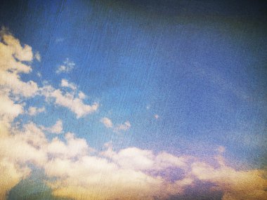 Bulutlu gökyüzünün retro resmi