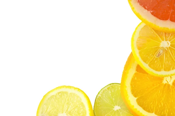 Surcharge en vitamine C, piles de fruits tranchés — Photo