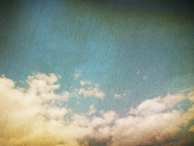 Bulutlu gökyüzünün retro resmi