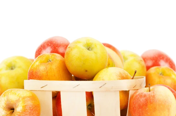 Frische und bunte Äpfel — Stockfoto