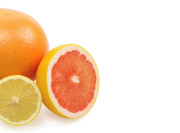 Image of a fresh lemon and orange isolated on white — Stock Photo, Image