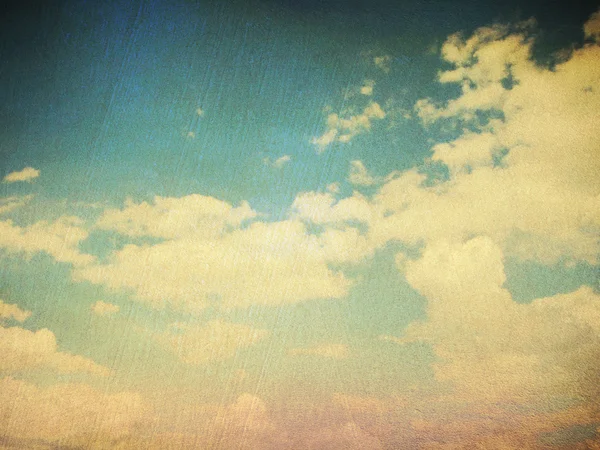 Retro bild av molnig himmel — Stockfoto
