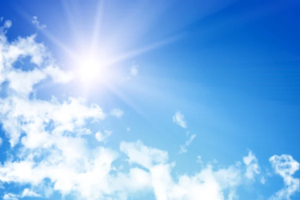 Sun in the blue sky — Stock Photo, Image