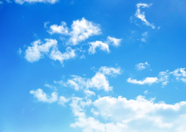 Blue sky background with tiny clouds — Stock Photo, Image