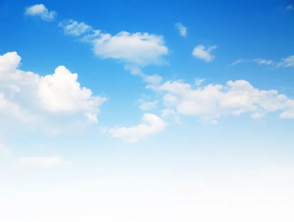 Blue sky background with tiny clouds — Stock Photo, Image