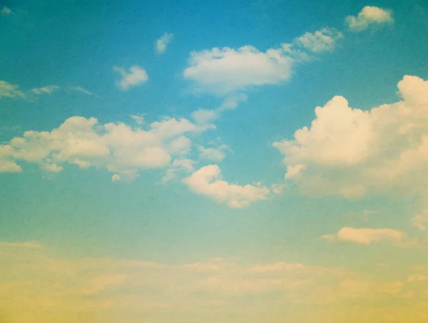 Fond bleu ciel avec de minuscules nuages — Photo