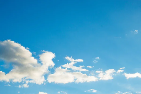 Lumière du jour. Composition naturelle du ciel. Élément de conception. — Photo