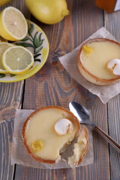 Zitronentörtchen Zitronen Und Varente Glas — Stockfoto
