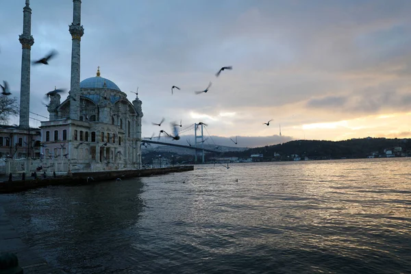 Mezquita Ortakoy Estambul Turquía Diciembre 2021 — Foto de Stock