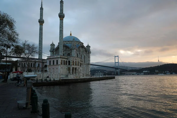 Mezquita Ortakoy Estambul Turquía Diciembre 2021 — Foto de Stock