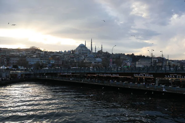 Boottocht Langs Gouden Hoorn Istanbul Turkije December 2021 — Stockfoto