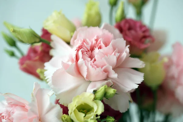Bouquet Aux Oeillets Roses Eustomes — Photo