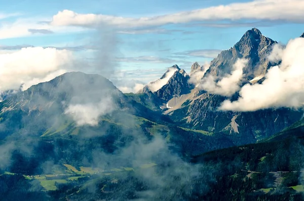 阿尔卑斯山自然 — 图库照片