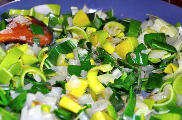 Cortar verduras —  Fotos de Stock