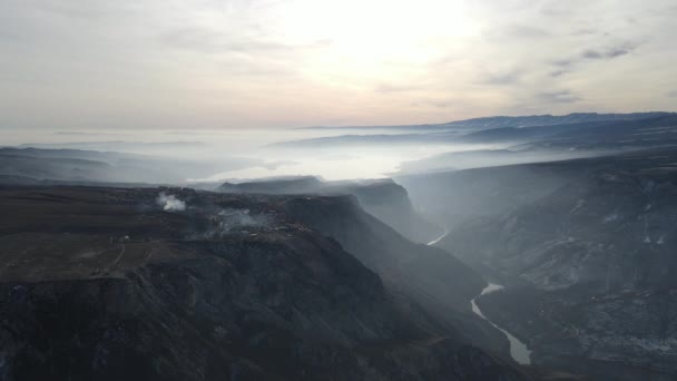Schöner Sonnenaufgang Über Dem Sulak Canyon Videoaufnahmen Von Einer Drohne — Stockvideo