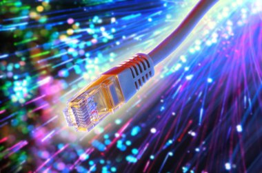 fiber optik arka plan ile Ethernet kablosu