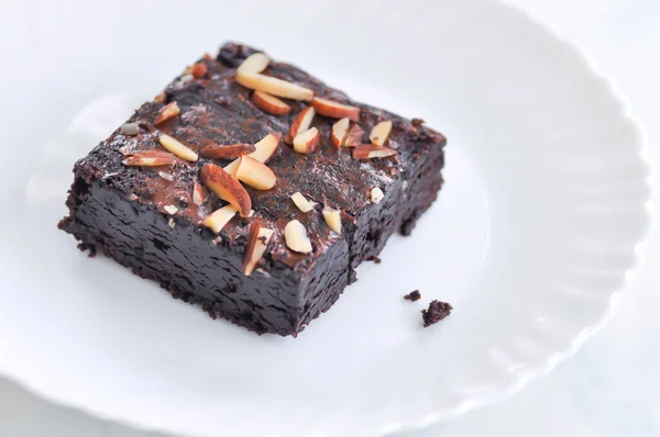 Brownie Gâteau Chocolat Avec Garniture Aux Amandes — Photo