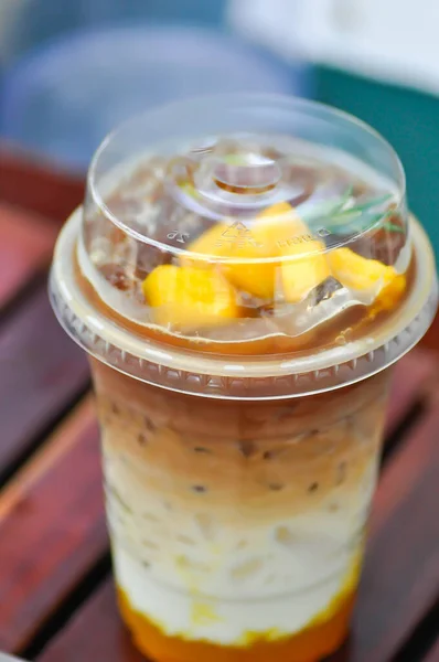 Zitronentee Oder Mango Tee Milchtee Oder Orangenkaffee Oder Orangensaft Mixkaffee — Stockfoto