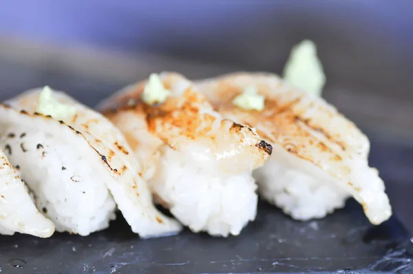 Sushi Sau Engawa Sushi Sau Sushi Pește Orez Acoperit Engawa — Fotografie, imagine de stoc