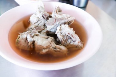 Domuz çorbası, çorba ya da domuz pirzolası çorbası.