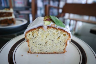 limon peynirli kek, peynirli kek ya da susamlı limonlu kek.