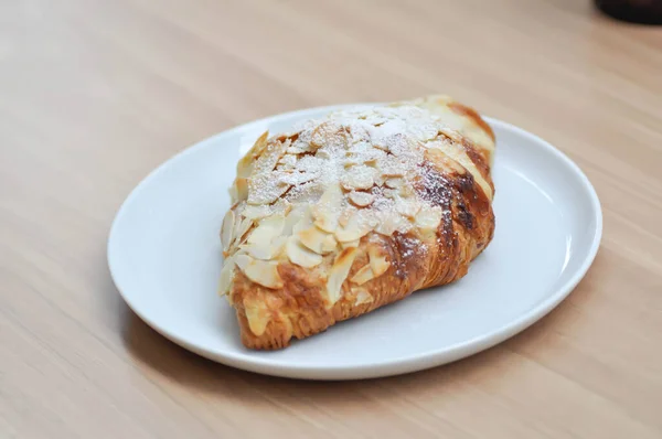 Croissant Amêndoa Croissant Croissant Francês Pão Francês — Fotografia de Stock