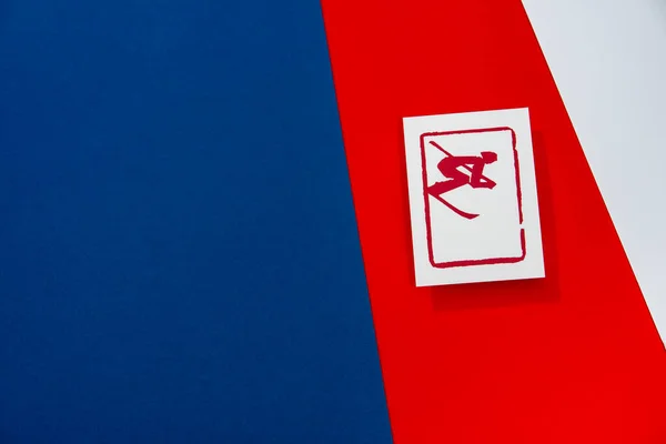 Piktogram Narciarstwa Alpejskiego Czerwonym Tle Sporty Zimowe Chinach Tapeta Edytować — Zdjęcie stockowe