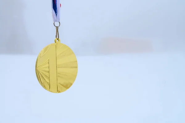 Złoty Medal Biała Zima Natura Tle Oryginalne Tapety Gry Zimowej — Zdjęcie stockowe