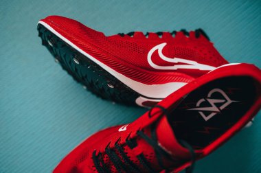 Paris, Frances, 3 Mayıs. 2022: Nike ZoomX Dragonfly Çivileri, Bowerman Koşu Kulübü