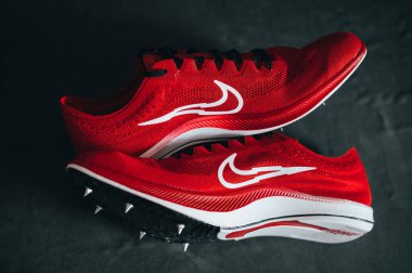Paris, Frances, 3 Mayıs. 2022: Nike ZoomX Dragonfly Çivileri, Bowerman Koşu Kulübü
