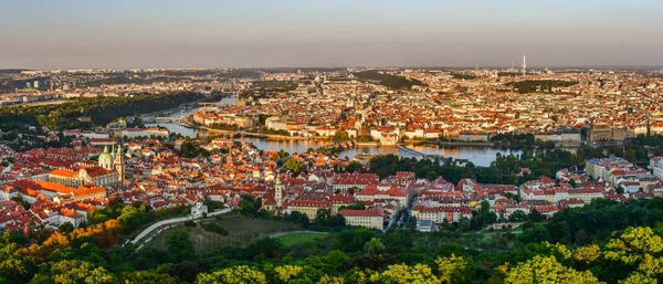 Panorama Över Staden Prag Tjeckien Vid Floden Vltava Från Petrins — Stockfoto