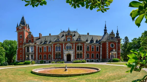 Palace Plawniowice Palace Park Complex 1980S Magnificent Building Made Red — ストック写真