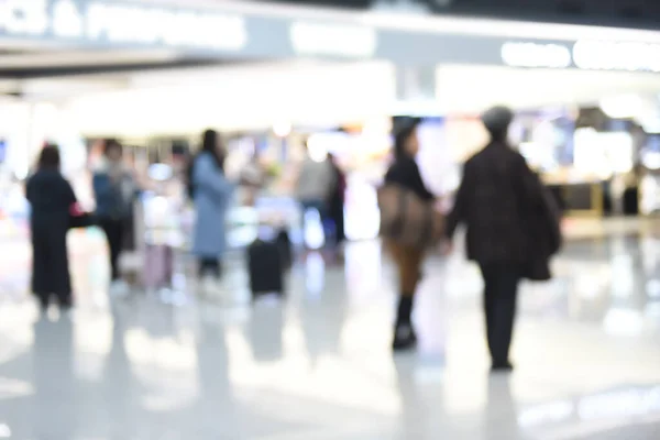 Blurred Crowd People Businessman Walking Airport Interior Customer Shopping Bag — Fotografia de Stock