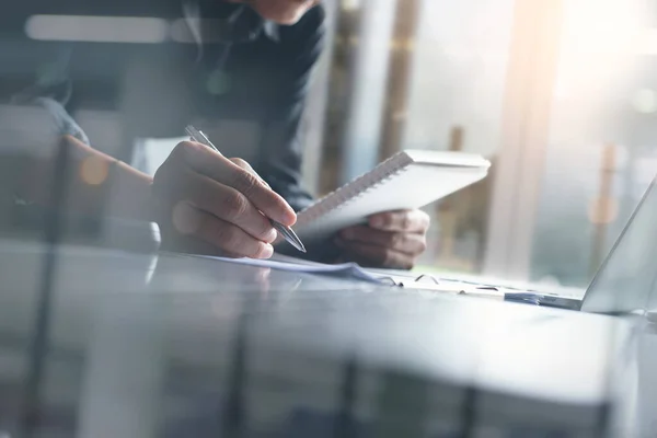 Businessman Analyzes Business Data Financial Report Working Laptop Computer Office — ストック写真