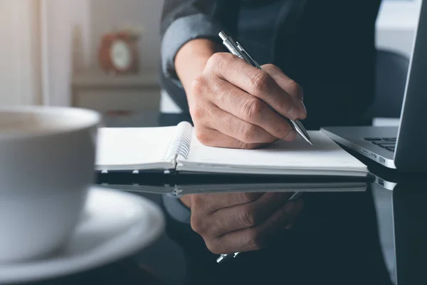 Casual Business Man Writing His Plan Schedule Notepad Young Man — Zdjęcie stockowe