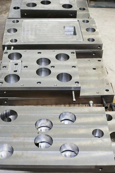 punch press kalıp. Torna ve freze Sanayi Çelik detay.