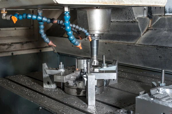 Endüstriyel metal kalıp freze. metal işleme.