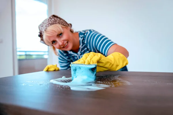 Sponge Foam Female Maid Hands Cleaning Table Copy Space — Stock Photo, Image