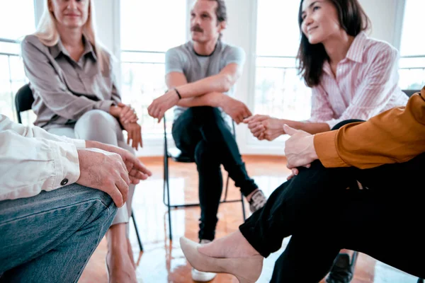 People Have Conversation Support Group Talking Life Diverse Millennial Employees — Stock Photo, Image