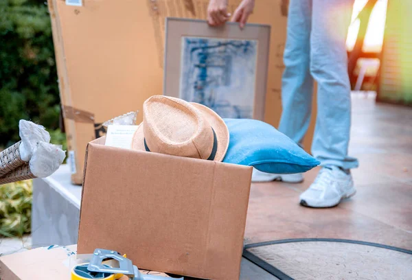 Verpackung Karton Für Spendenübergabe — Stockfoto