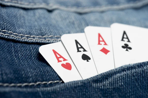Poker in jeans zak Rechtenvrije Stockafbeeldingen
