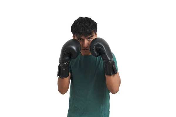Young peruvian boxer guarding. isolated. — Stock Photo, Image