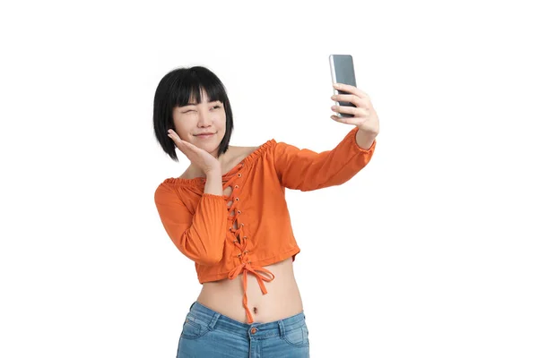 Mladý Asijské Žena Taking Selfie Smartphone Isolated Bílý Pozadí — Stock fotografie