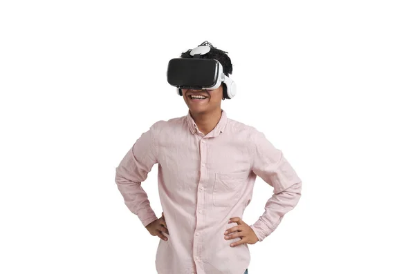 Young Peruvian Man Laughing Wearing Virtual Reality Headset Isolated White — Zdjęcie stockowe