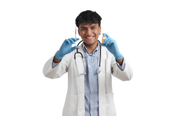 Young Peruvian Male Doctor Smiling Holding Syringe Vial Isolated White — Fotografia de Stock