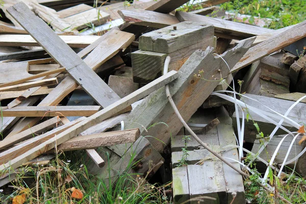Odpady Budowlane Postaci Desek Drewnianych — Zdjęcie stockowe
